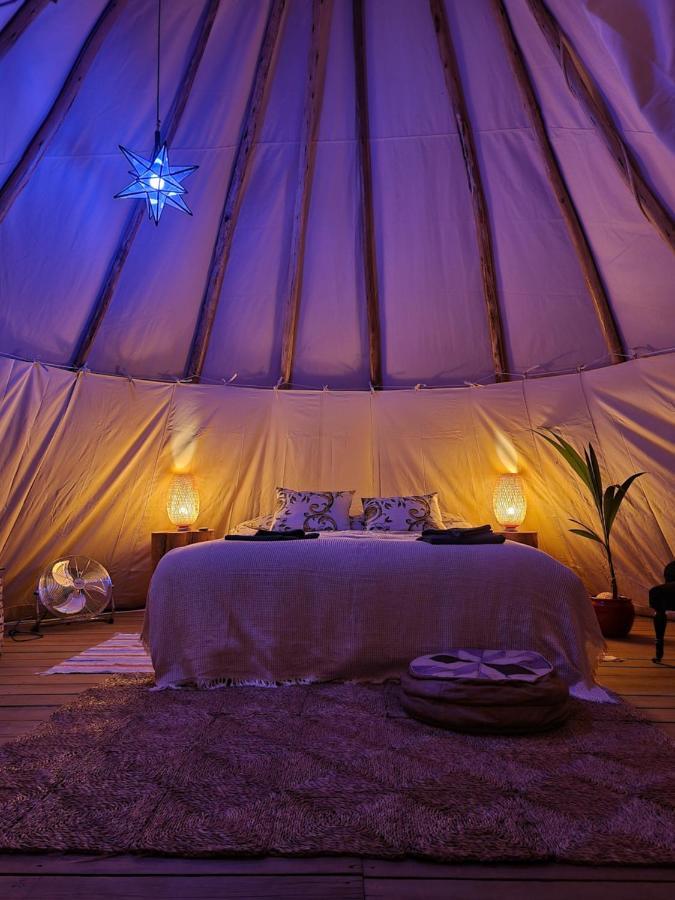 ホテル Goodmuda Tipi'S Grândola エクステリア 写真