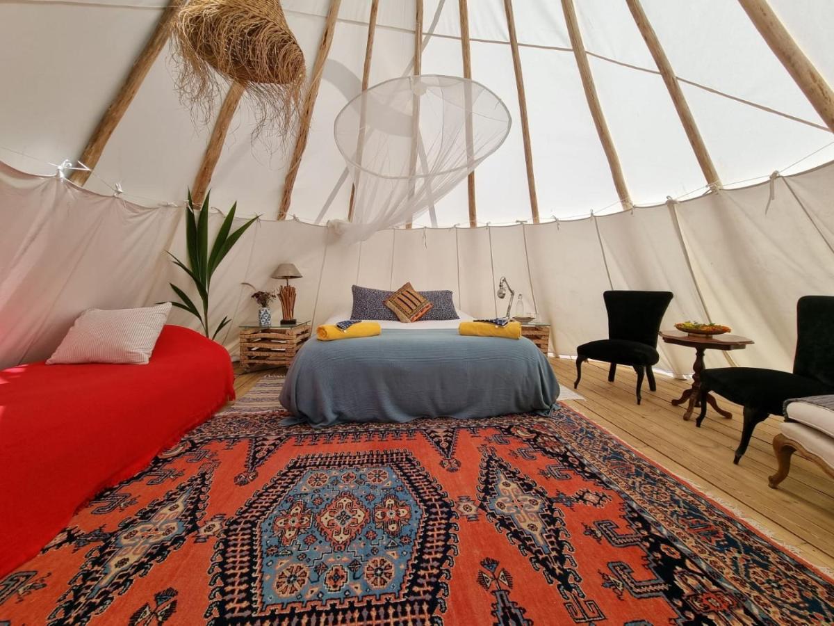 ホテル Goodmuda Tipi'S Grândola エクステリア 写真